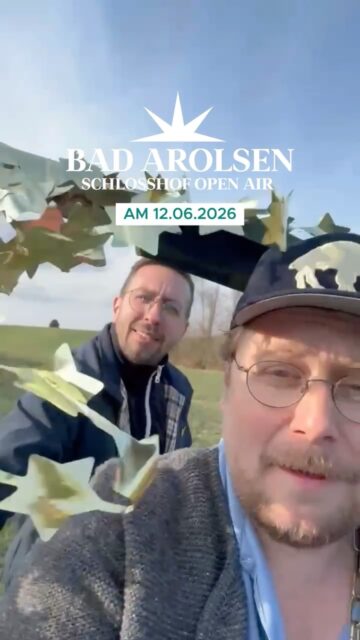 🚜🎺 Shoutout von LaBrassBanda – direkt vom Traktor! 🎺🚜
So habt ihr eure Lieblingsband noch nicht gesehen: LaBrassBanda melden sich stilecht vom Traktor und schicken euch beste Grüße nach Bad Arolsen! 😂🔥
Die Vorfreude auf den 12.06. im Schlosshof ist riesig und eins ist sicher: Das wird laut, wild und absolut legendär! 🎶💥
Seid ihr bereit für Blasmusik, Beats und Eskalation unter freiem Himmel? 🙌
🎟️ Tickets unter: www.depro-konzerte.de
https://depro-konzerte.reservix.de/p/reservix/event/2492115
☎️ Tickethotline: 06453 912470