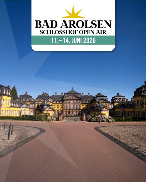 🌞🎶 𝐃𝐞𝐫 𝐉𝐮𝐧𝐢 𝐫ü𝐜𝐤𝐭 𝐧ä𝐡𝐞𝐫… 🎶🌞
Das Bad Arolsen Schlosshof Open Air steht schon in den Startlöchern! ✨
Und jetzt seid ihr dran 👇
Wart ihr schon mal in Bad Arolsen?
Oder vielleicht sogar im oder am wunderschönen Residenzschloss? 🏰😍
Erzählt uns in den Kommentaren von euren Erinnerungen oder sagt uns, ob ihr zum ersten Mal dabei seid! 🙌
🎟️ Tickets unter: www.depro-konzerte.de
☎️ Tickethotline: 06453 912470
Foto: @ivonnerode