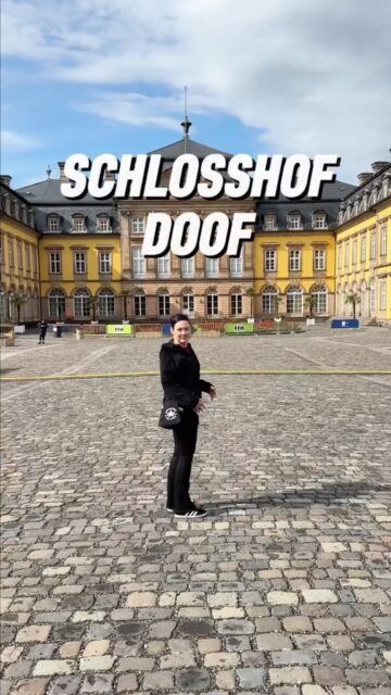 ❤️🏰 Ohne euch ist alles doof. 🏰❤️
Die Bühne steht, der Schlosshof ist bereit und die Vorfreude ist riesig.
Aber mal ehrlich: Was wäre das alles ohne euch?
Ohne die Menschen vor der Bühne.
Ohne das Mitsingen.
Ohne das Tanzen.
Ohne den Applaus.
Ohne die Gänsehautmomente.
Erst mit euch wird das Bad Arolsen Schlosshof Open Air zu dem, was es sein soll: vier unvergessliche Konzertabende voller Musik, Emotionen und gemeinsamer Erinnerungen.
DANKE!!
